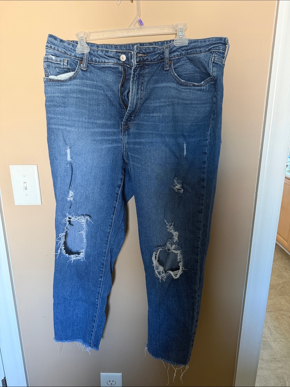 Old Navy Distressed Dark Blue Straight-Leg Jeans